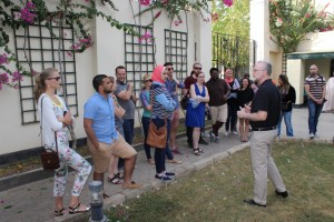 Dr Raymon Johnson addressing Gabr Fellows at Chicago House in Luxor